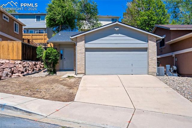 2660 Christopher Terrace, Colorado Springs, CO 80907