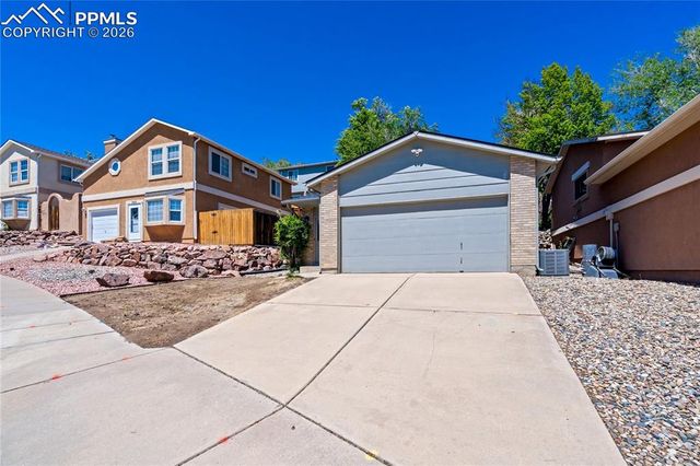2660 Christopher Terrace, Colorado Springs, CO 80907