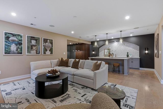 5024 STRATHMORE, North Bethesda, MD 20852