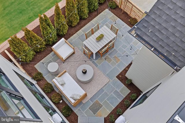 5024 STRATHMORE, North Bethesda, MD 20852