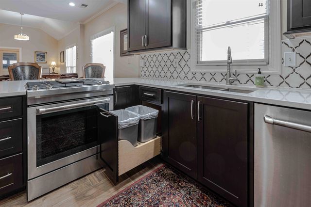 2461 EAGLERIDGE LN, Memphis, TN 38016