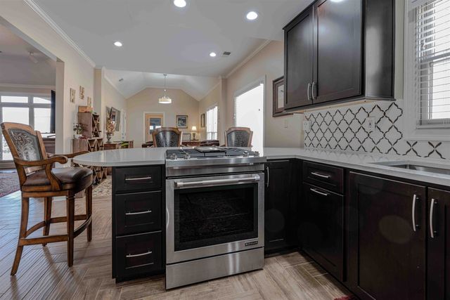 2461 EAGLERIDGE LN, Memphis, TN 38016