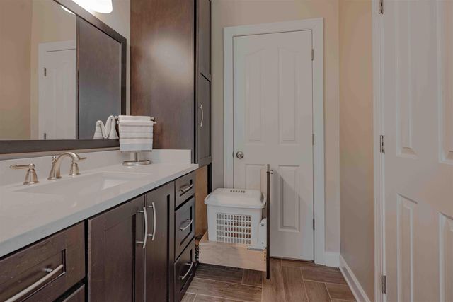 2461 EAGLERIDGE LN, Memphis, TN 38016