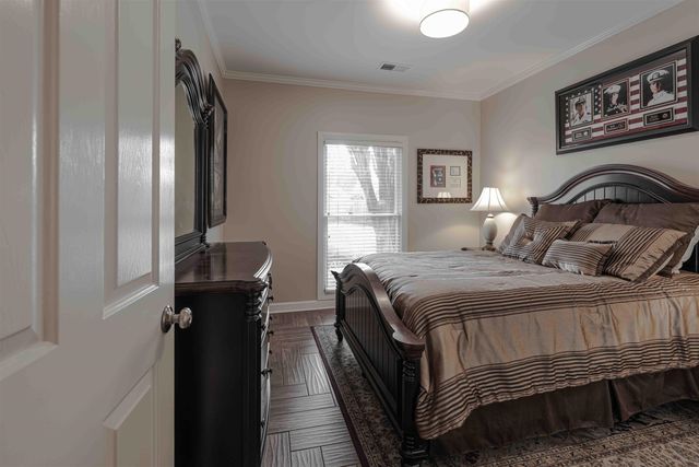 2461 EAGLERIDGE LN, Memphis, TN 38016