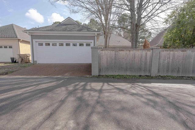 2461 EAGLERIDGE LN, Memphis, TN 38016