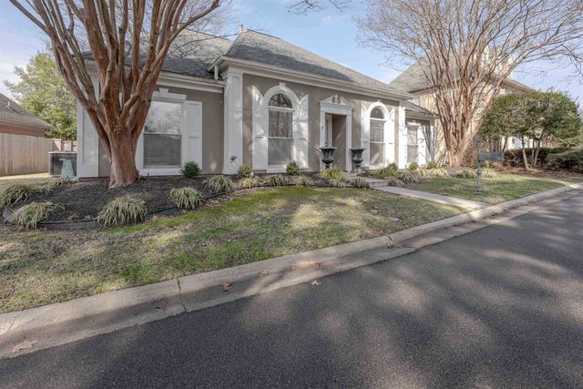 2461 EAGLERIDGE LN, Memphis, TN 38016