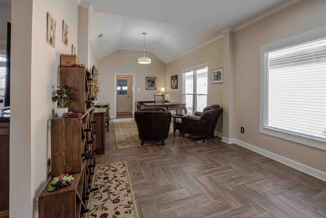 2461 EAGLERIDGE LN, Memphis, TN 38016