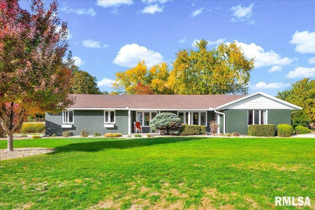 58 WALDHEIM Road, Morton, IL 61550