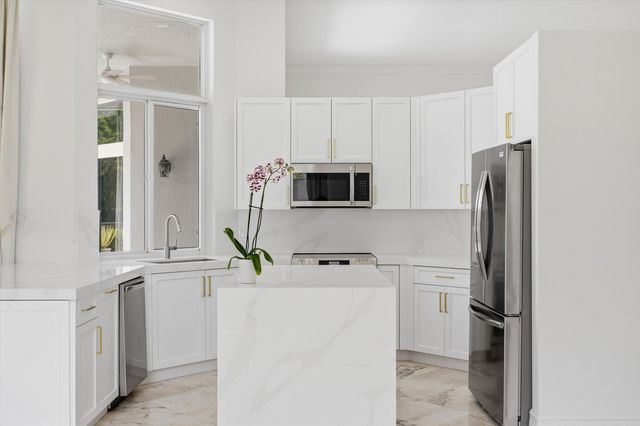 1290 Ginger Circle, Weston, FL 33326