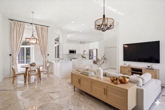 1290 Ginger Circle, Weston, FL 33326