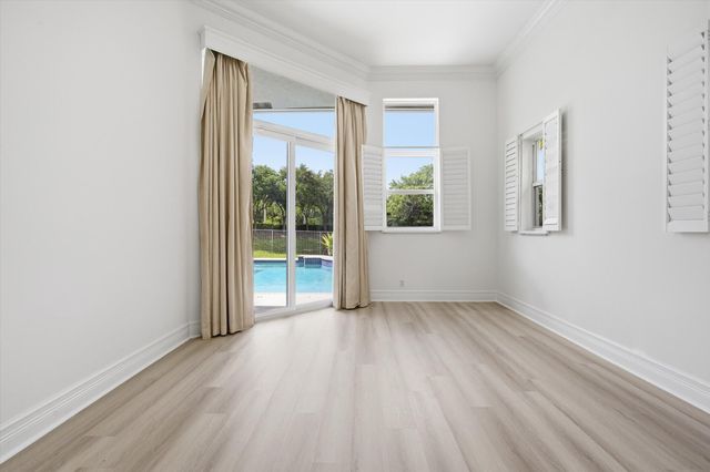 1290 Ginger Circle, Weston, FL 33326