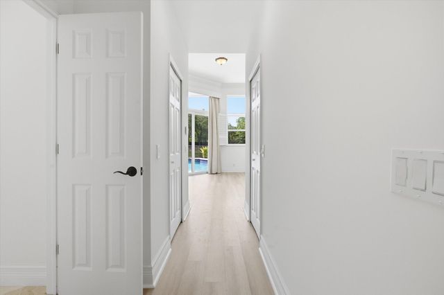 1290 Ginger Circle, Weston, FL 33326