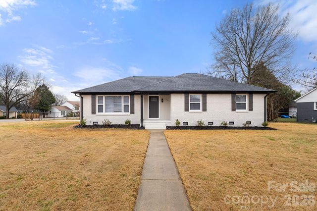 1527 Fieldcrest Circle, Rock Hill, SC 29732