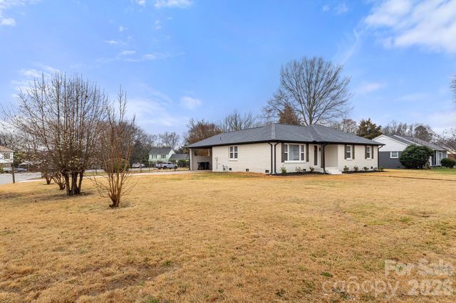 1527 Fieldcrest Circle, Rock Hill, SC 29732