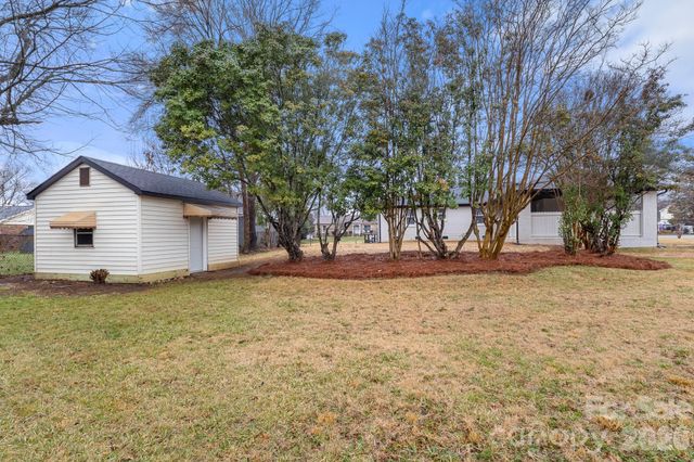 1527 Fieldcrest Circle, Rock Hill, SC 29732