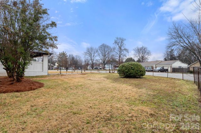 1527 Fieldcrest Circle, Rock Hill, SC 29732