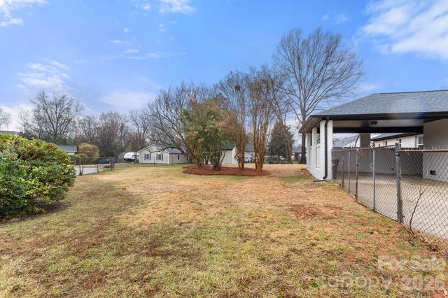 1527 Fieldcrest Circle, Rock Hill, SC 29732