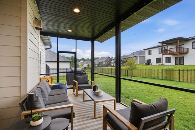 4904 BALLYNEAL CT, Columbia, MO 65201