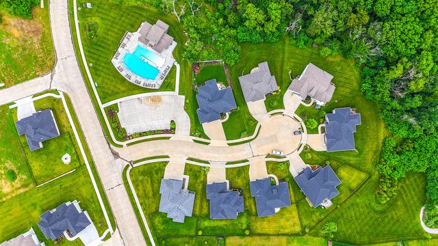 4904 BALLYNEAL CT, Columbia, MO 65201