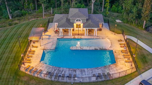 4904 BALLYNEAL CT, Columbia, MO 65201