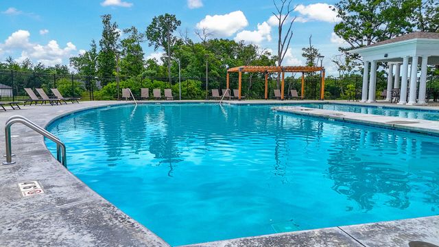 4904 BALLYNEAL CT, Columbia, MO 65201