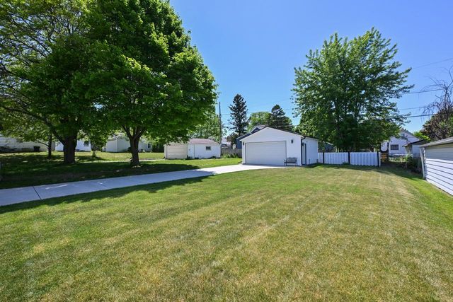 3553 S 1st PLACE, Milwaukee, WI 53207