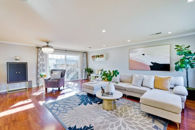 22054 Hibiscus Drive, Cupertino, CA 95014