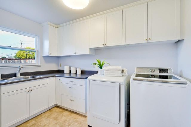 22054 Hibiscus Drive, Cupertino, CA 95014