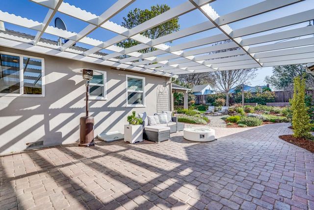 22054 Hibiscus Drive, Cupertino, CA 95014