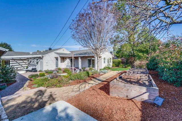 22054 Hibiscus Drive, Cupertino, CA 95014