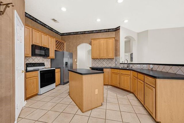 12106 Cyprus Field, Houston, TX 77070