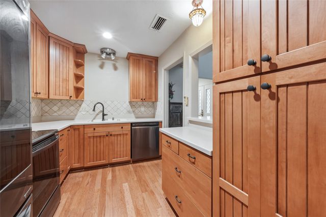 9319 Chimney Corner Lane, Dallas, TX 75243