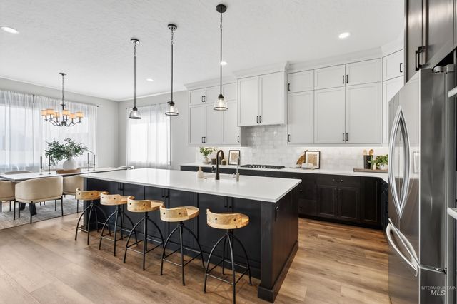 2918 N Starhaven Ave, Star, ID 83669