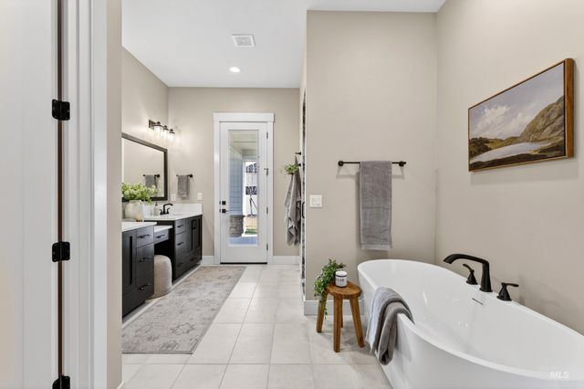 2918 N Starhaven Ave, Star, ID 83669