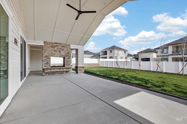 2918 N Starhaven Ave, Star, ID 83669