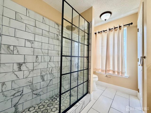 191 Prestwick Way, Edison, NJ 08820