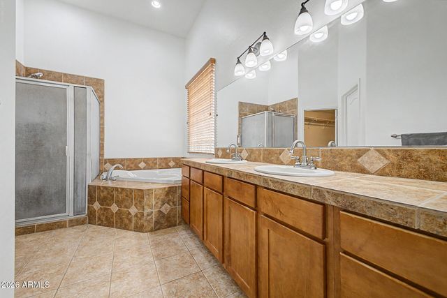 1120 E CIRCLE MOUNTAIN Road, New River, AZ 85087