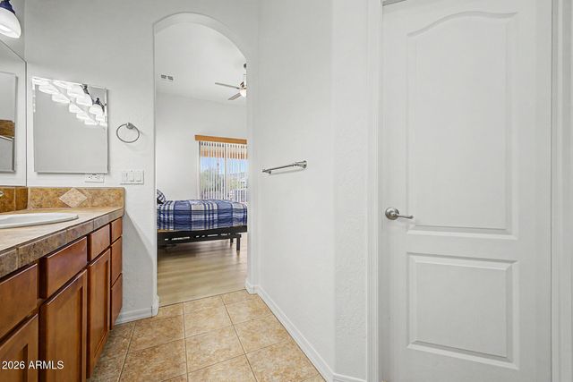1120 E CIRCLE MOUNTAIN Road, New River, AZ 85087