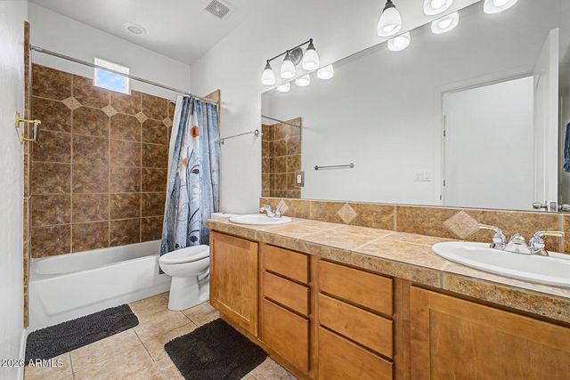 1120 E CIRCLE MOUNTAIN Road, New River, AZ 85087