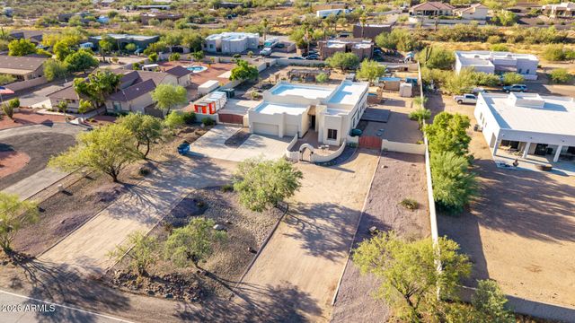 1120 E CIRCLE MOUNTAIN Road, New River, AZ 85087