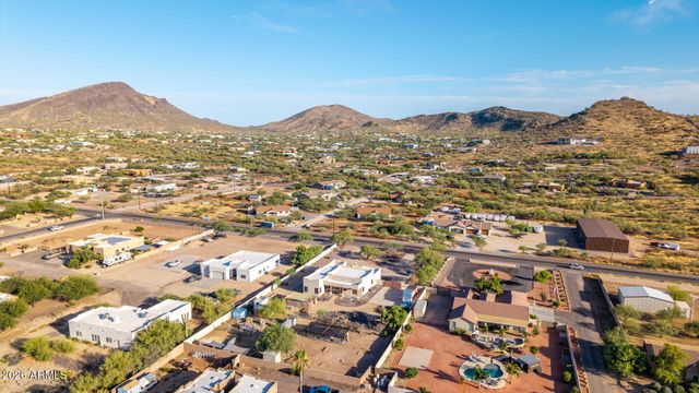 1120 E CIRCLE MOUNTAIN Road, New River, AZ 85087