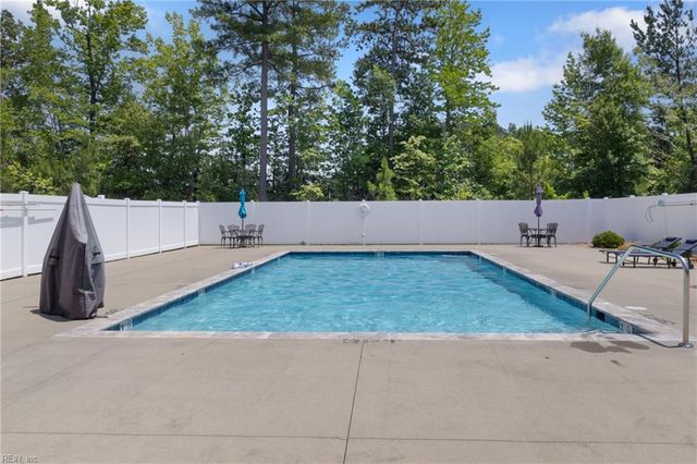 7400 Sinclair Way Ste A, Gloucester, VA 23061
