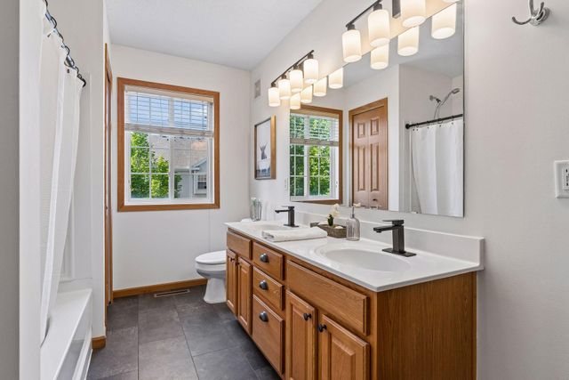 3440 Cherry Lane F, Woodbury, MN 55129