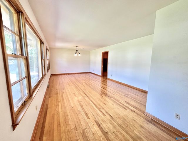2103 Shannonhouse Road SW, Huntsville, AL 35803