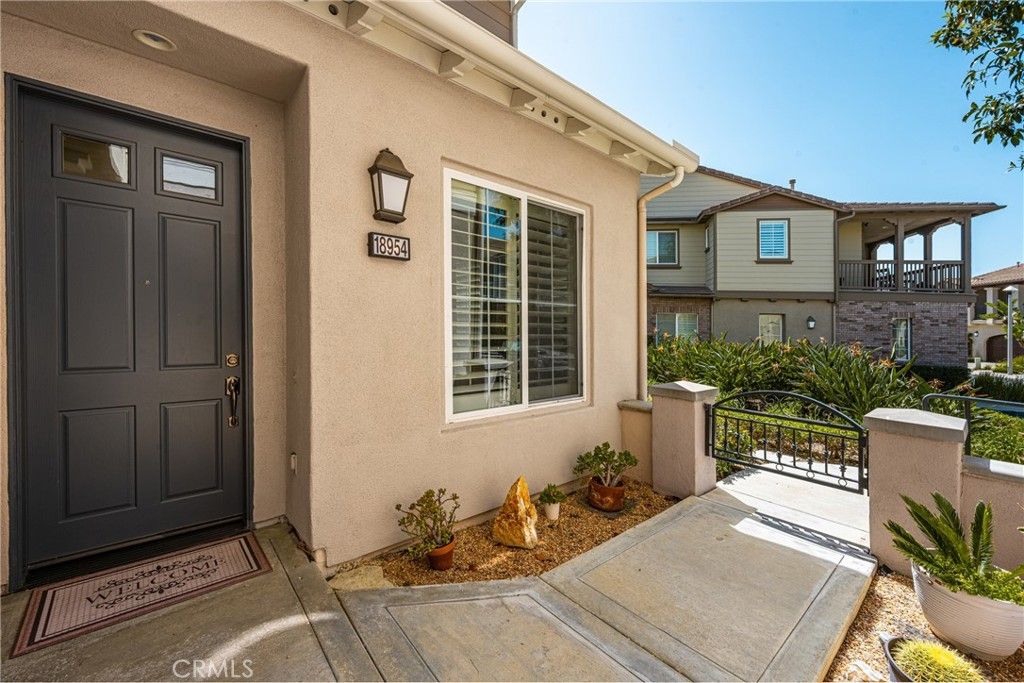 18954 Northern Dancer Lane, Yorba Linda, CA 92886