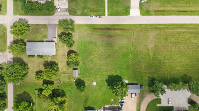 302 5th Street S, Fairmount, ND 58030