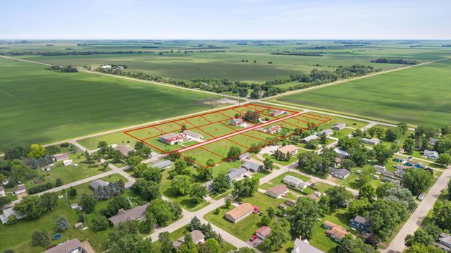 302 5th Street S, Fairmount, ND 58030