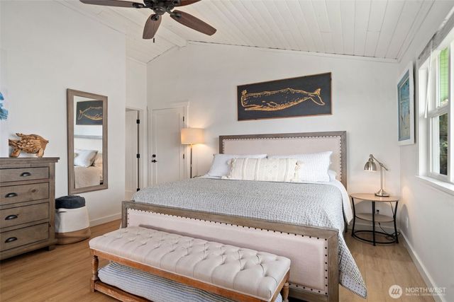 101 NE Lynnwood Loop, Belfair, WA 98528