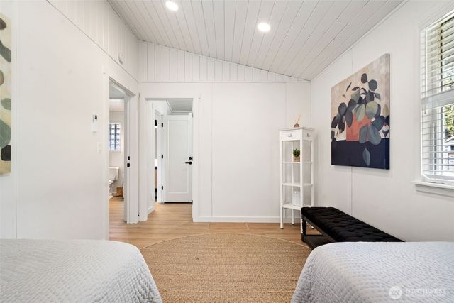 101 NE Lynnwood Loop, Belfair, WA 98528