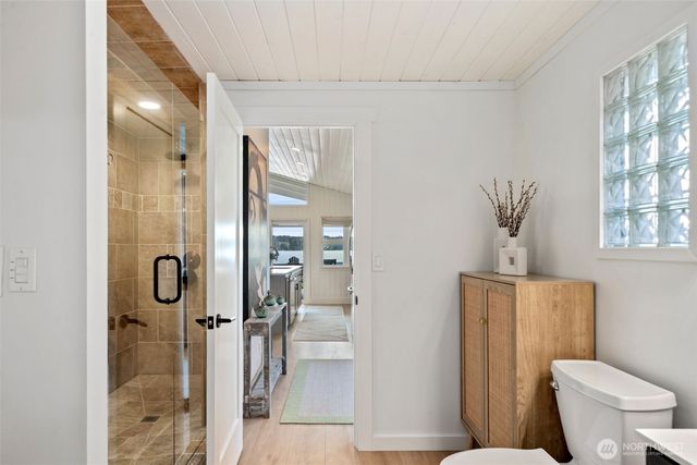 101 NE Lynnwood Loop, Belfair, WA 98528